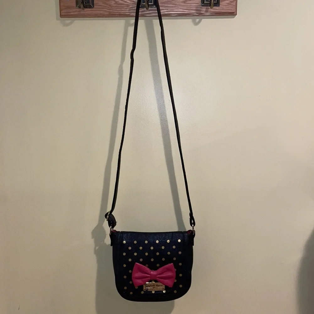 Disney Gold Polka Dot Minnie Mouse Crossbody Purse EUC 7.5”x8”x2.5”